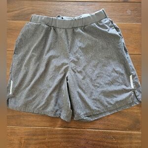 CHAMPION MEN'S GREY ATHLETIC SHORT  W/BUILT IN COMPRESSION LINER SIZE XL